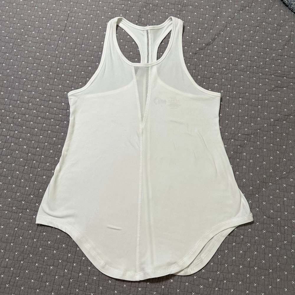 Zyia White Effortless Tank